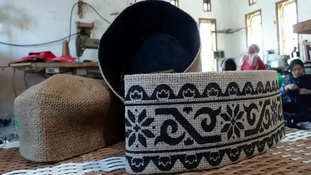 Peci Goni khas Kudus